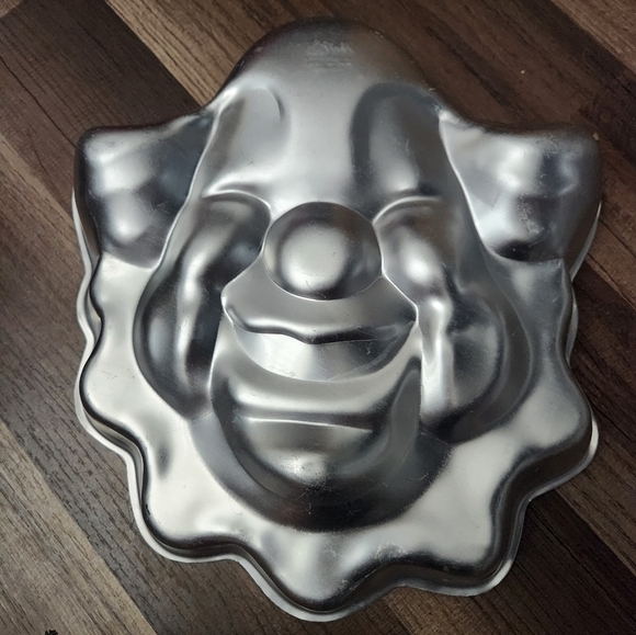 VINTAGE Wilton Party Clown Cake Pan Halloween - Picture 2 of 3